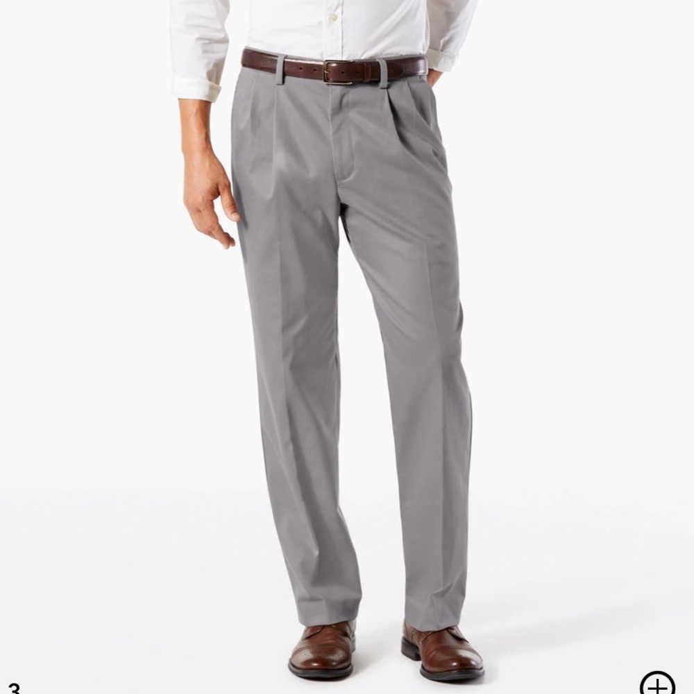 Dockers  NEW Men's Pleated Classic Fit Signature Khaki Pants 36x32 Grey